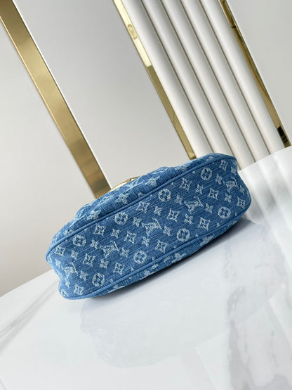 SUNSET 27 EN DENIM MONOGRAMME BLEU BOUCLE OR