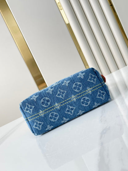 POCHETTE HILLS 18 EN DENIM MONOGRAMME BLEU