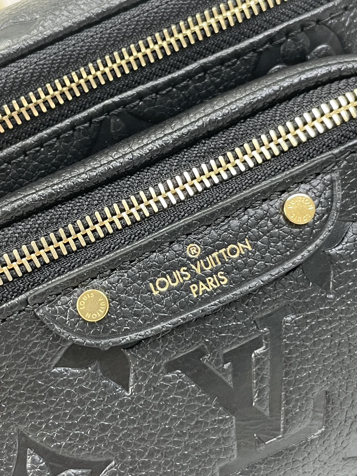 ミニバンバッグ 17インチ ブラック モノグラム アンプラント レザー ゴールド金具