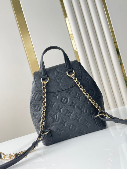SAC À DOS DE SECOURS 22 EN CUIR EMPREINTE MONOGRAMME NOIR