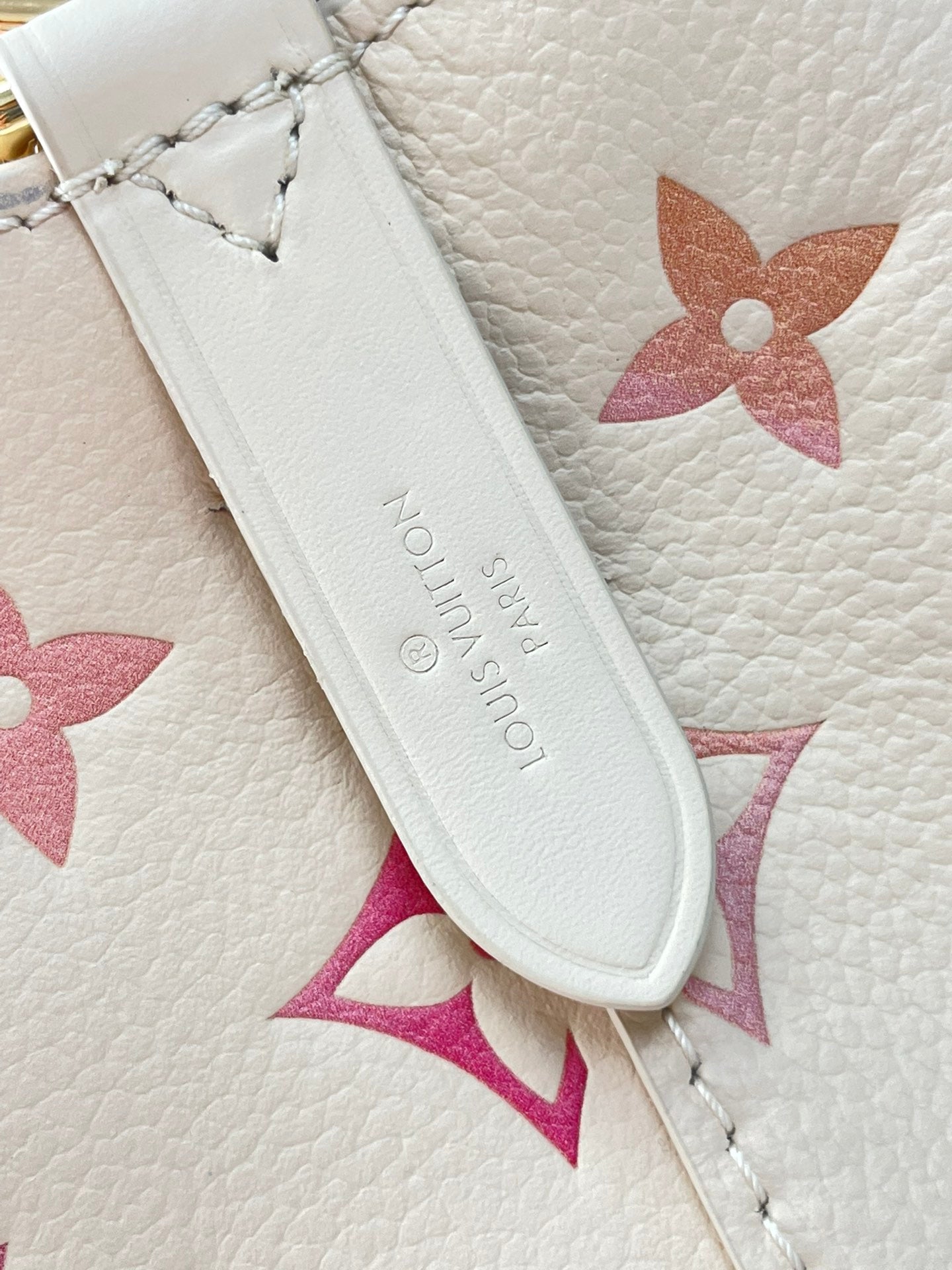 NÉONOÉ BB 20 EN CUIR MONOGRAMME EMPREINTE SUNRISE AQUARELLE