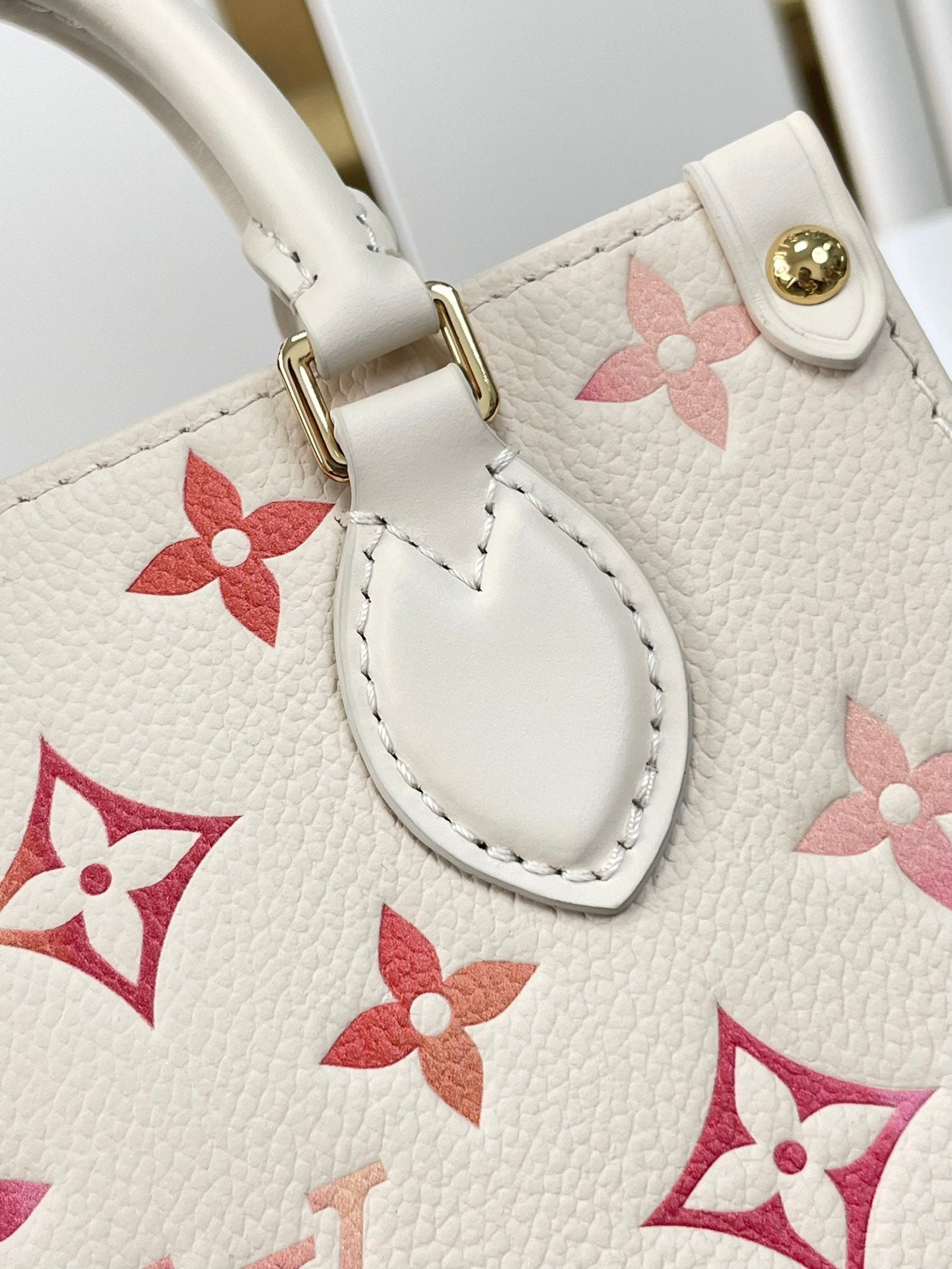 ONTHEGO BB 18 サンライズ アクワレル モノグラム アンプラント レザー