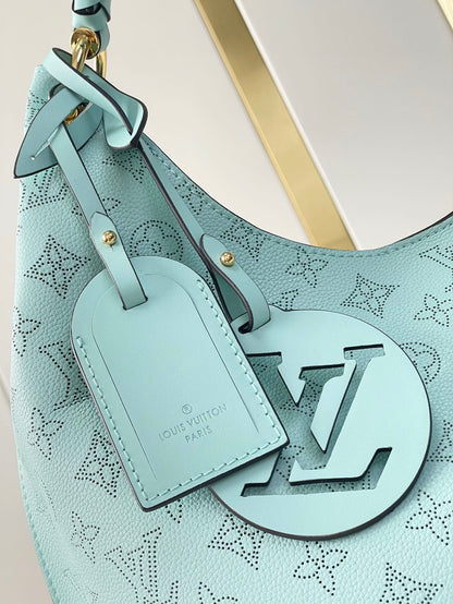 CARMEL 40 EN CUIR DE VEAU PERFORÉ MONOGRAMME BLEU CIEL