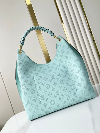 CARMEL 40 EN CUIR DE VEAU PERFORÉ MONOGRAMME BLEU CIEL