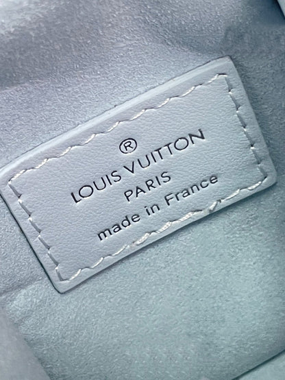 Coffre latéral Mini 18 en cuir de veau bleu ciel, quincaillerie argentée