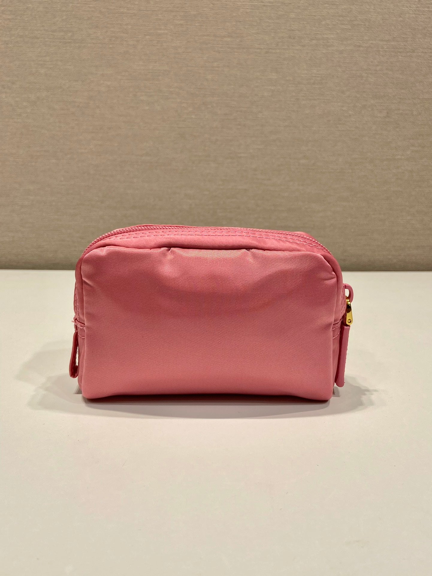 Pochette 12 en nylon recyclé rose bonbon