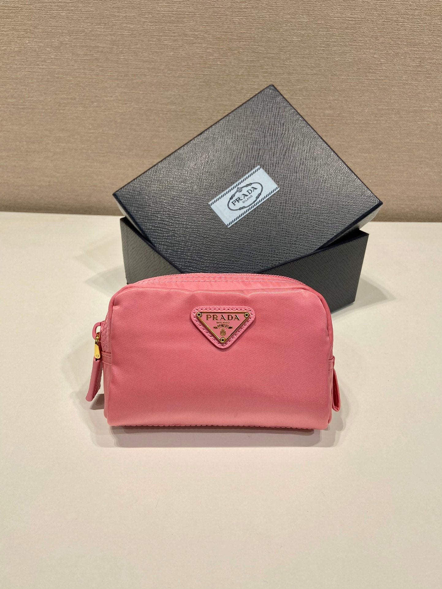 Pochette 12 en nylon recyclé rose bonbon