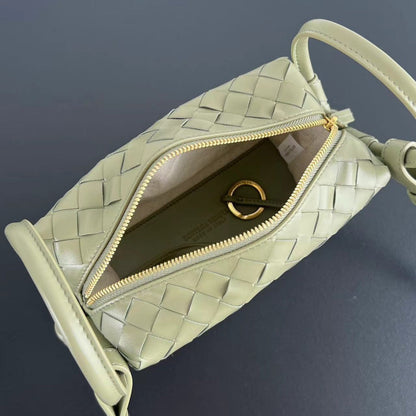 Sac à main BV Loop Top Handle 19 cm en cuir d'agneau vert beige