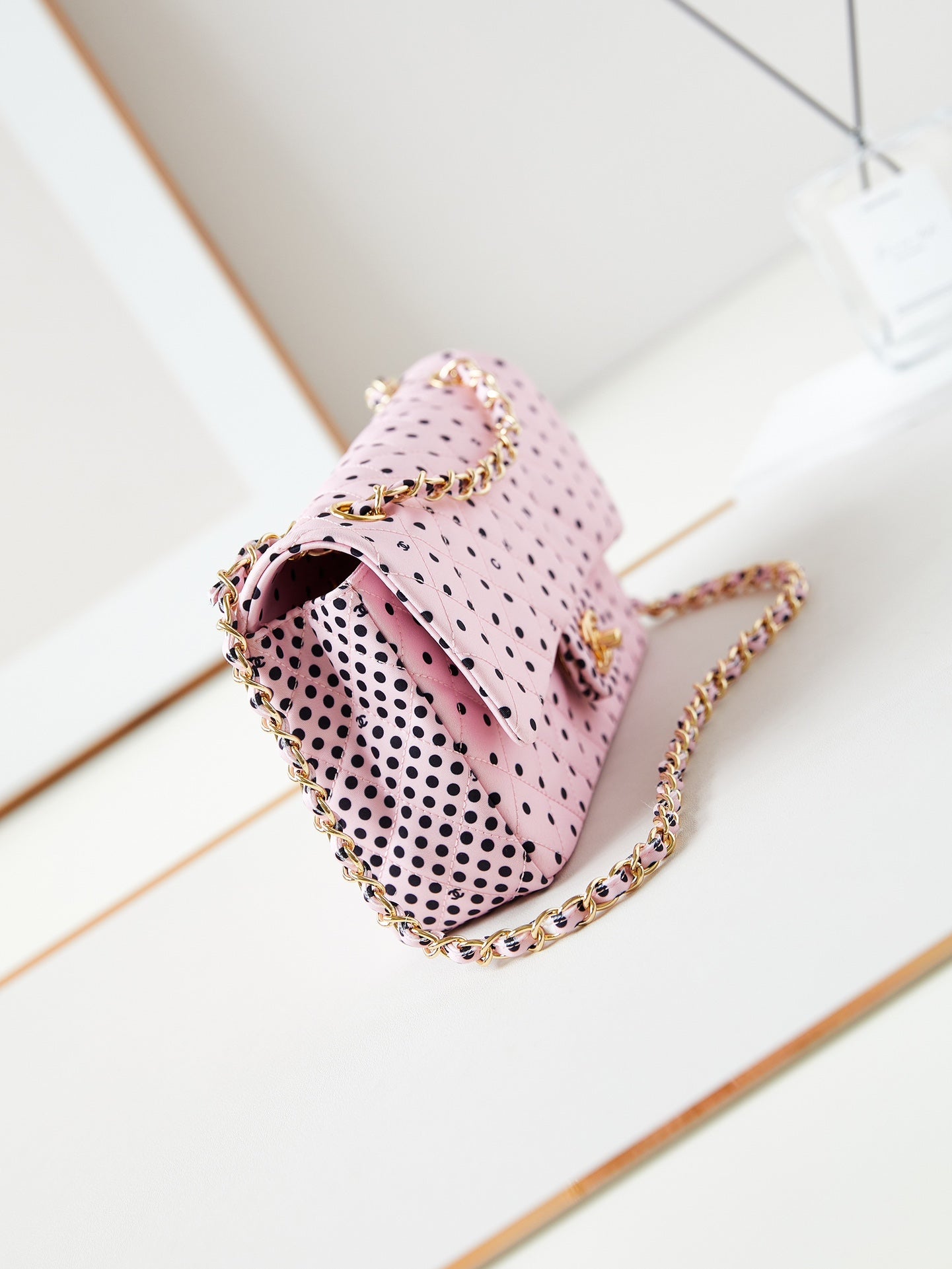 Sac à rabat moyen 24p 25cm toile rose pois noirs