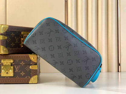 DOPP KIT 28インチ ガンメタルモノグラムエクリプスキャンバスとターコイズカーフスキントリム