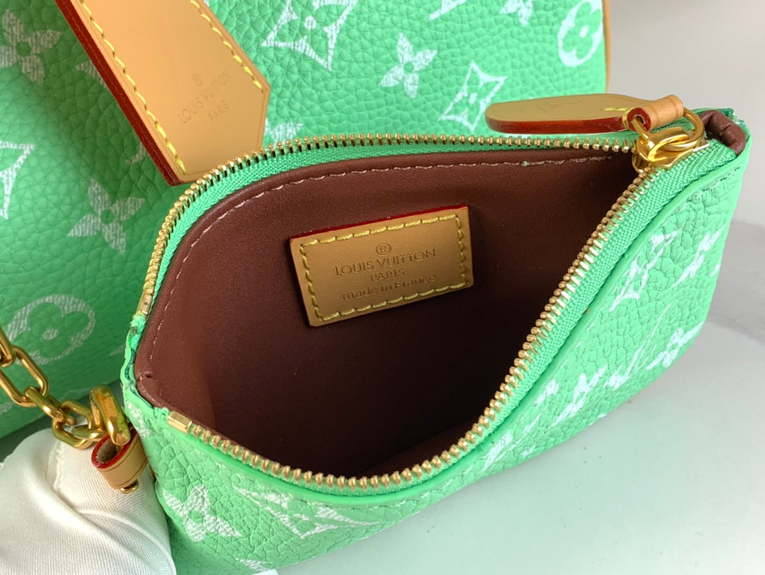 SPEEDY P9 BANDOULIÈRE 25 EN CUIR DE VEAU MONOGRAMME VERT ÉMERAUDE