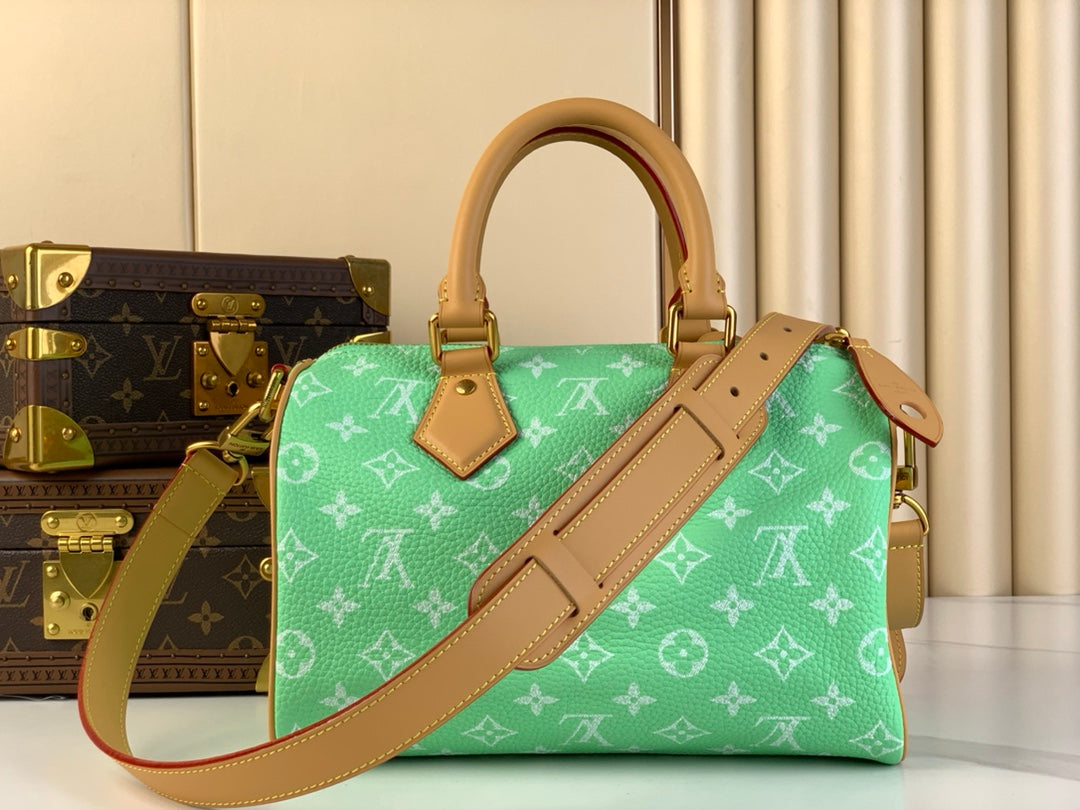 SPEEDY P9 BANDOULIÈRE 25 EN CUIR DE VEAU MONOGRAMME VERT ÉMERAUDE