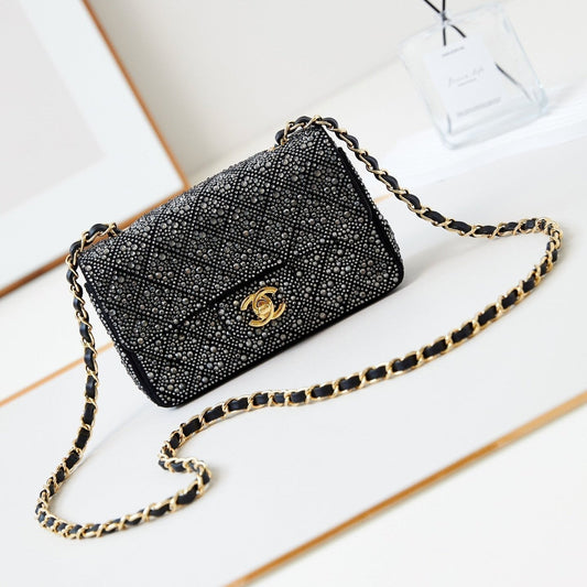 24b mini sac à rabat 20 cm en cuir d'agneau noir diamant argenté