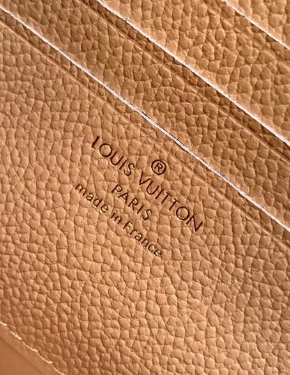 IVY 23 EN CUIR ARIZONA CRÈME MONOGRAMME EMPREINTE QUINCAILLERIE DORÉ