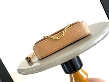 IVY 23 EN CUIR ARIZONA CRÈME MONOGRAMME EMPREINTE QUINCAILLERIE DORÉ