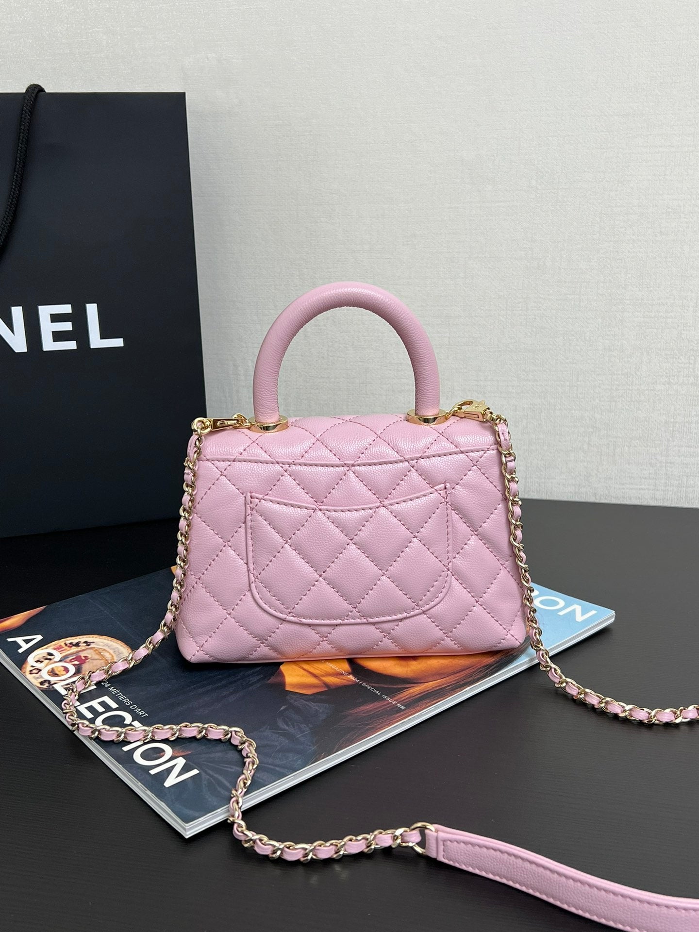 ココハンドルフラップバッグ 19cm ピンクグレインカーフスキン ゴールド金具