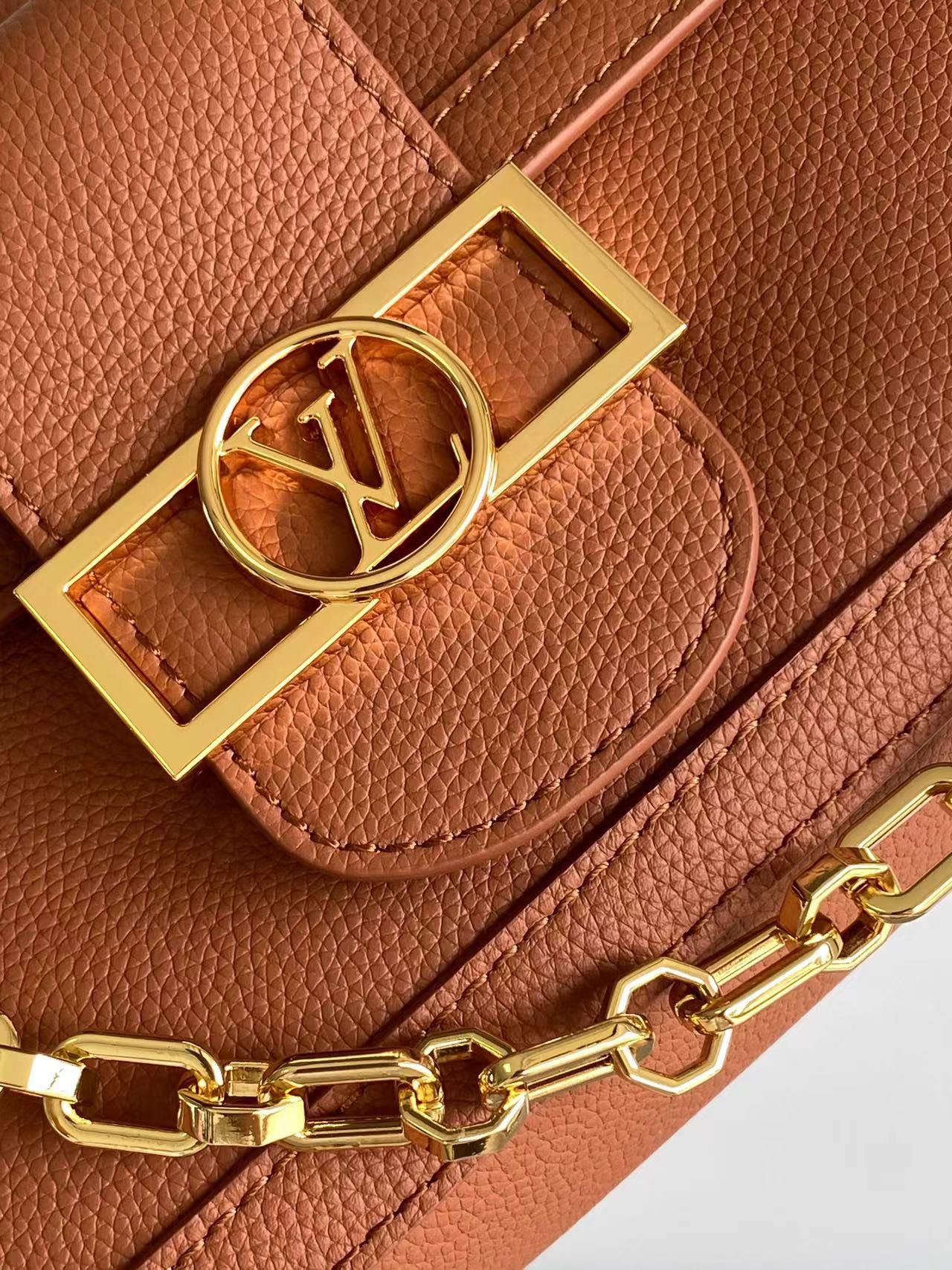 DAUPHINE SOFT MM 24 EN CUIR DE VEAU COGNAC, QUINCAILLERIE DORÉ