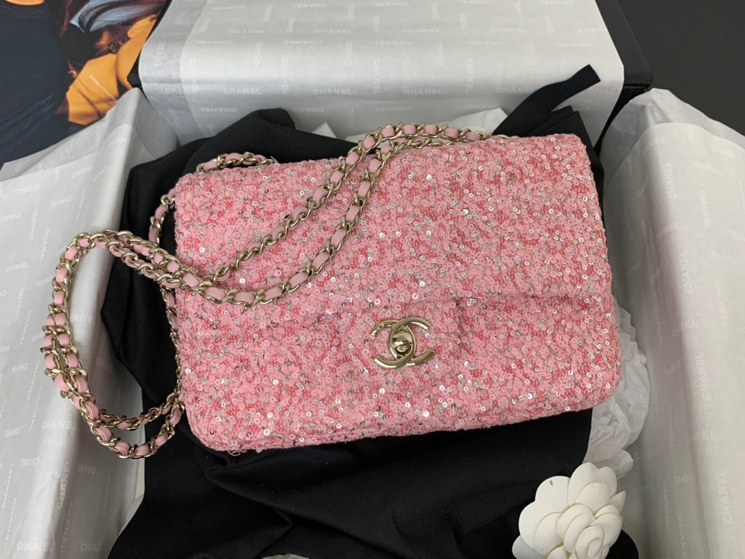 25C Flap Bag 20cm Pink Polka Dot Silver Sequin Calfskin