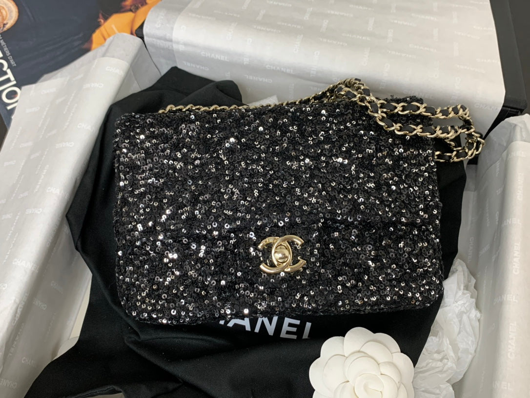 Sac à rabat 25C 20 cm en cuir de veau noir à pois et paillettes argentées