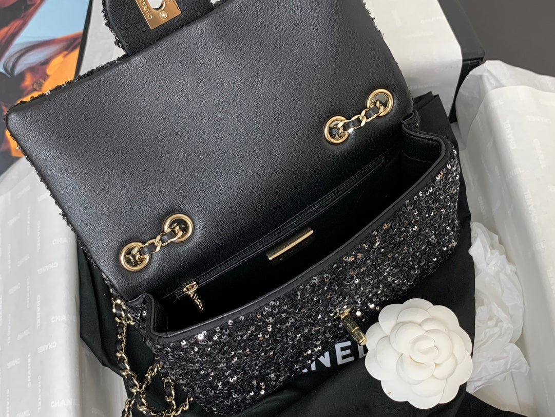 Sac à rabat 25C 20 cm en cuir de veau noir à pois et paillettes argentées