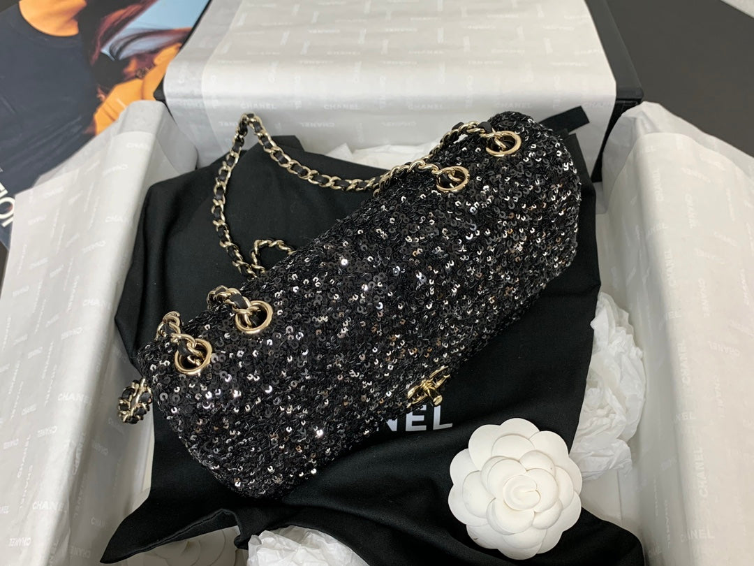 Sac à rabat 25C 20 cm en cuir de veau noir à pois et paillettes argentées