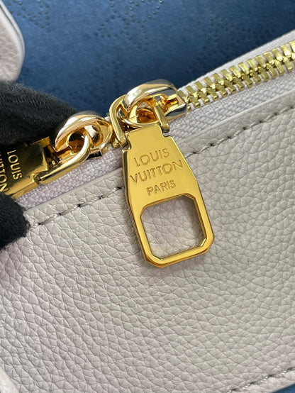 Sac cabas Bella 32 en cuir de veau perforé Blume, finitions dorées