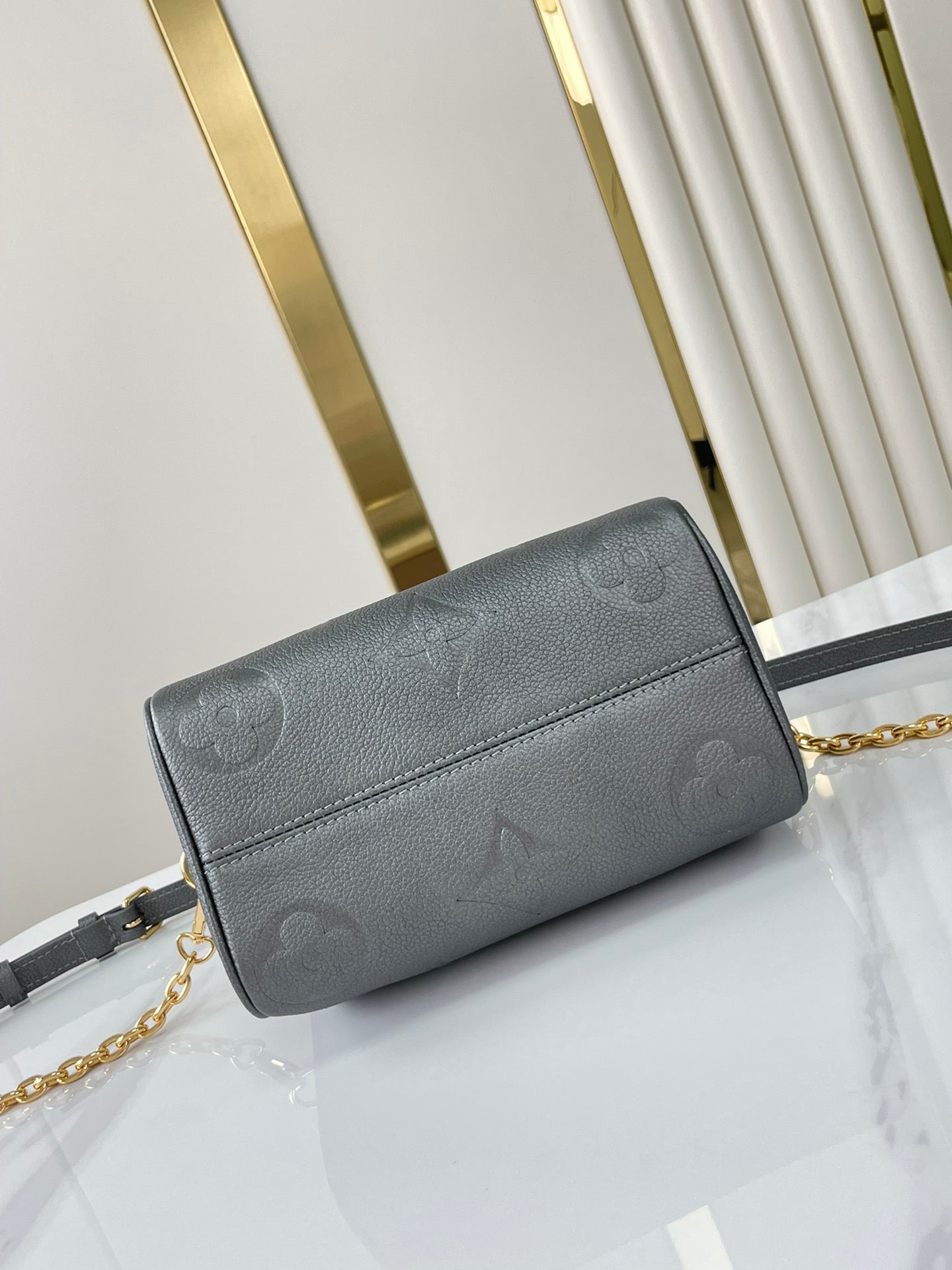 SPEEDY BANDOULIÈRE 20 EN GUN METAL MONOGRAMME EMPREINTE GOLD QUINCAILLERIE