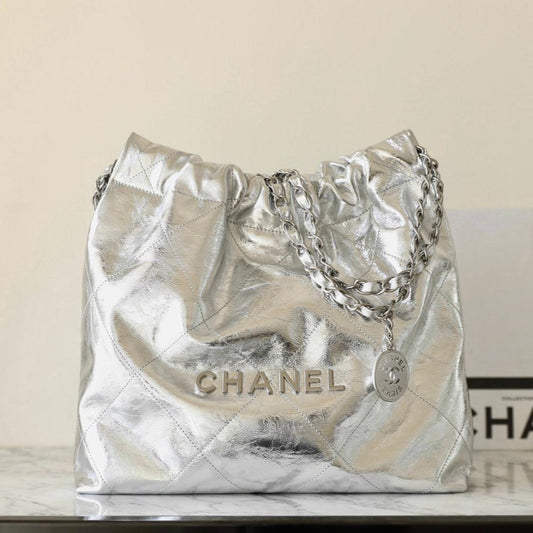 Sac Hobo 22 25C 35 cm en cuir d'agneau métallisé argenté