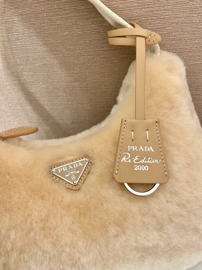 SAC HOBO 23 EN FOURRURE DE LAPIN BEIGE