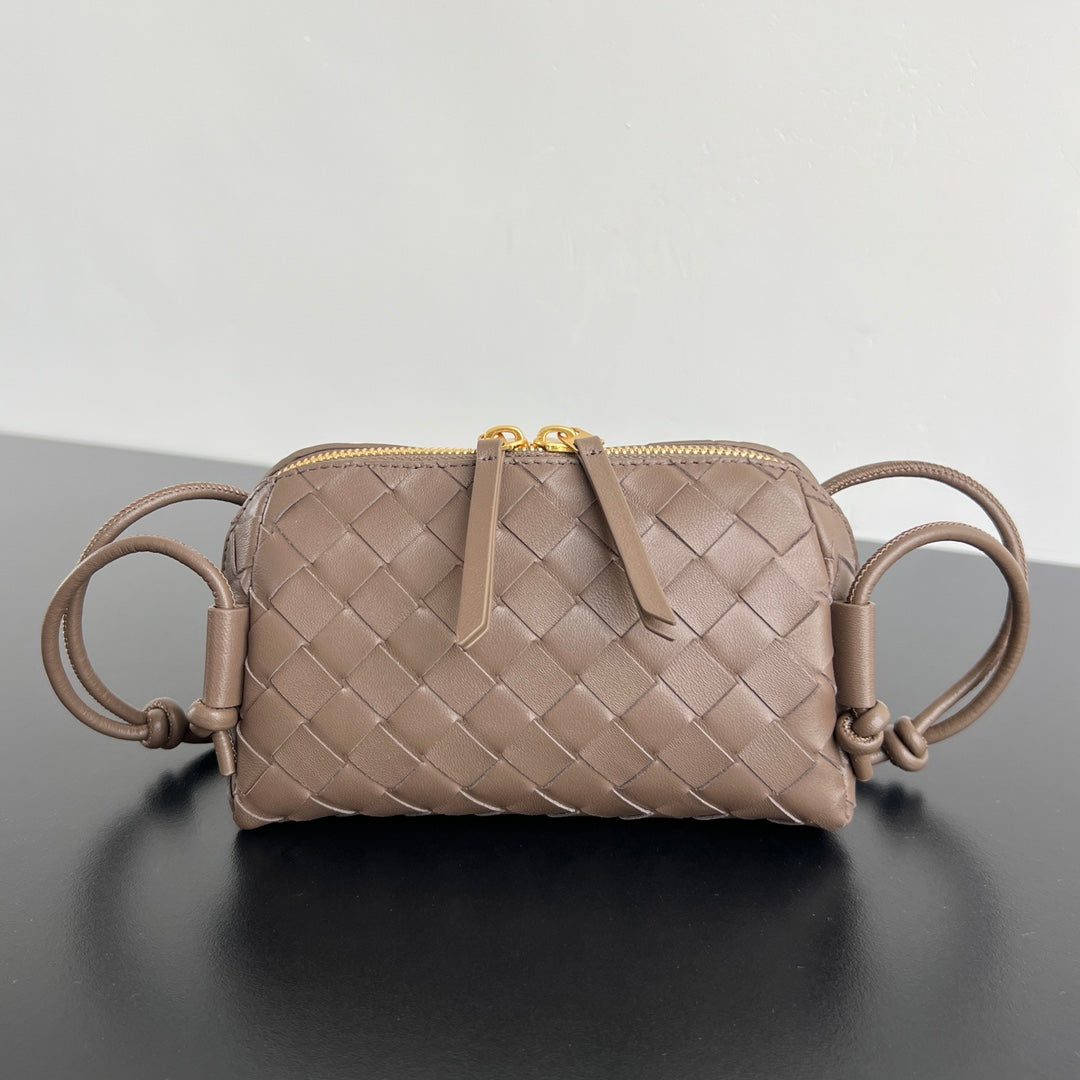 Pochette de concert BV 18,5 cm en cuir d'agneau marron