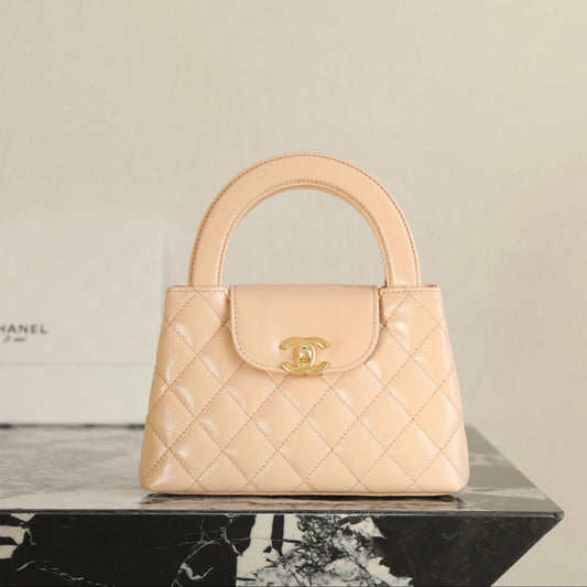 Sac cabas Kelly CC 24K Nano 19 cm en cuir d'agneau verni beige