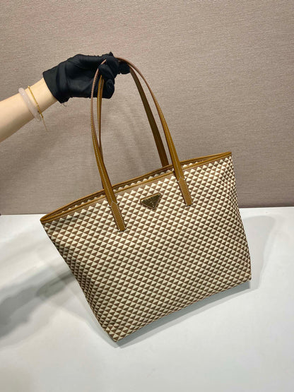 トートバッグ 33 ブラウンミックスクリーム トライアングル柄 刺繍生地
