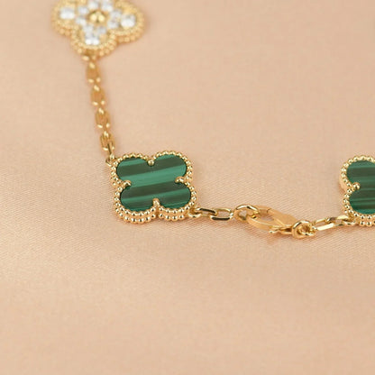 CLOVER 5 MOTIF MALACHITE BRACELET COLLECTION