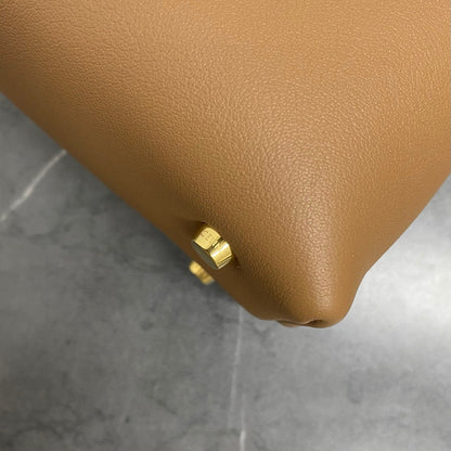 Celin Medium Nino 25 cm en cuir de veau marron avec finitions dorées