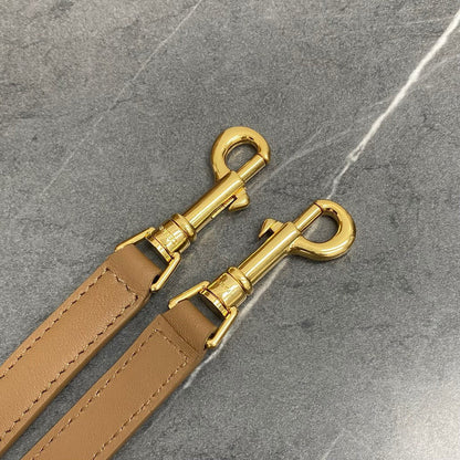 Celin Medium Nino 25 cm en cuir de veau marron avec finitions dorées