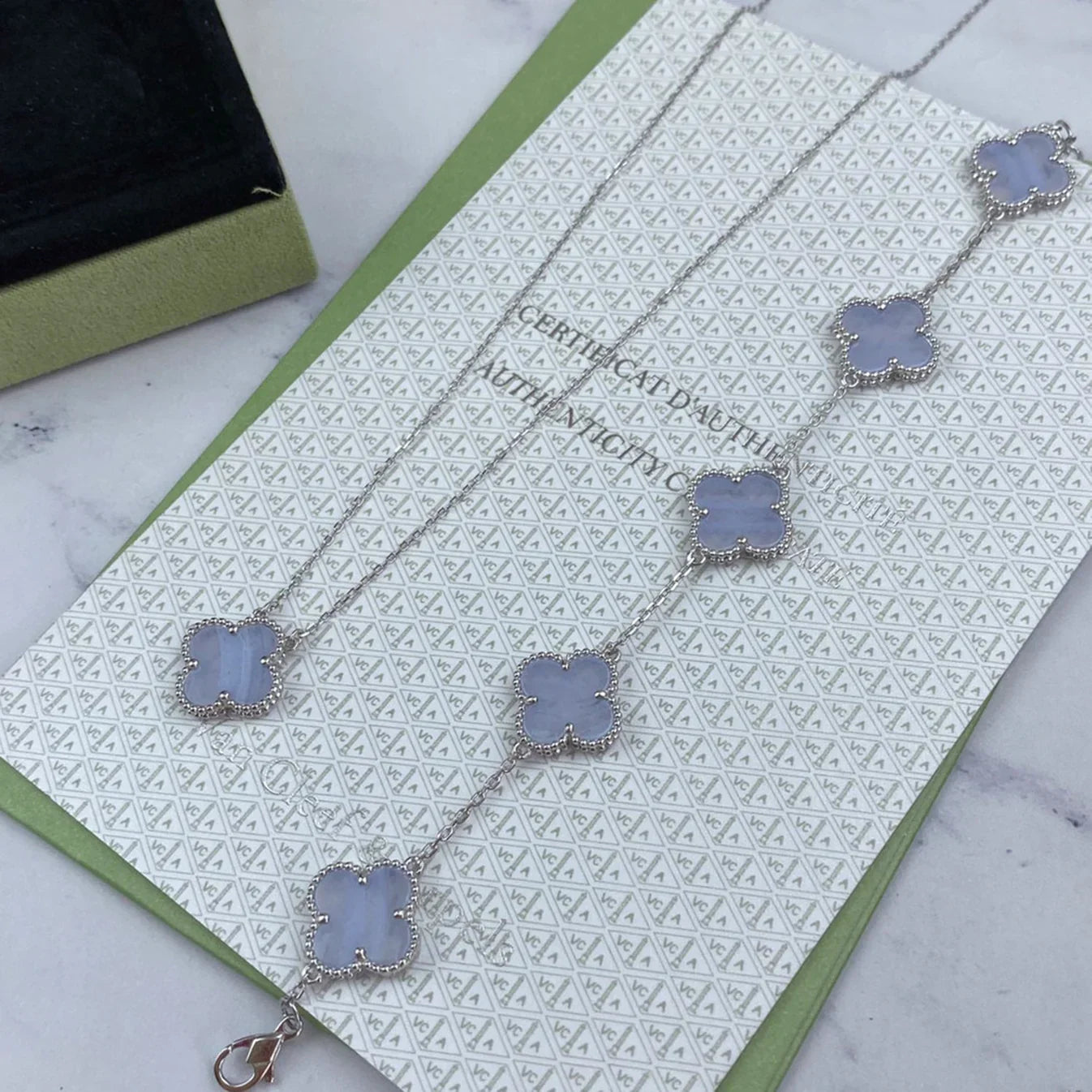 CLOVER 5 MOTIF PURPLE CHALCEDONY BRACELET COLLECTION