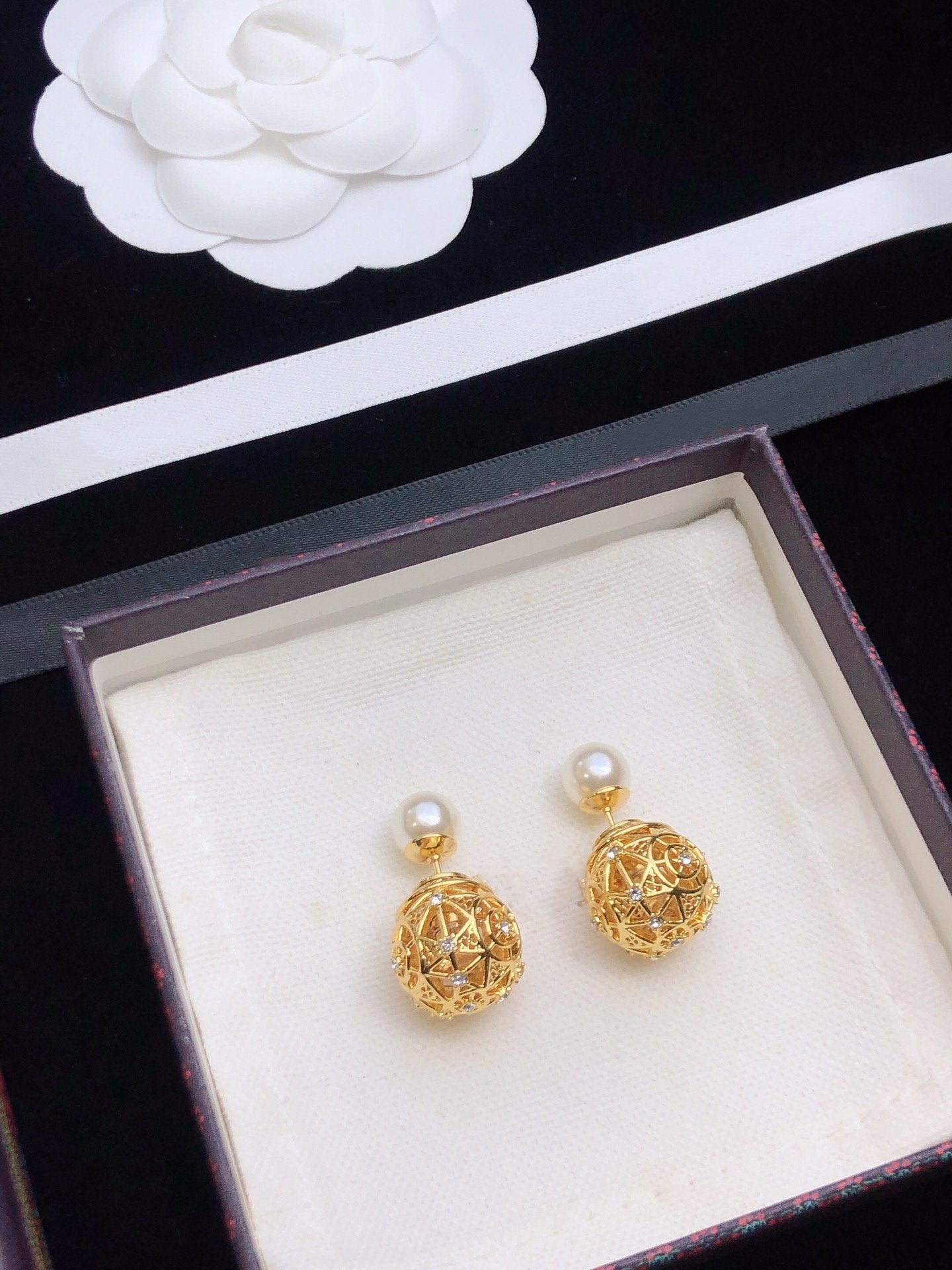 Boucles d'oreilles CD TRIBALES PERLES OR DIAMANTS