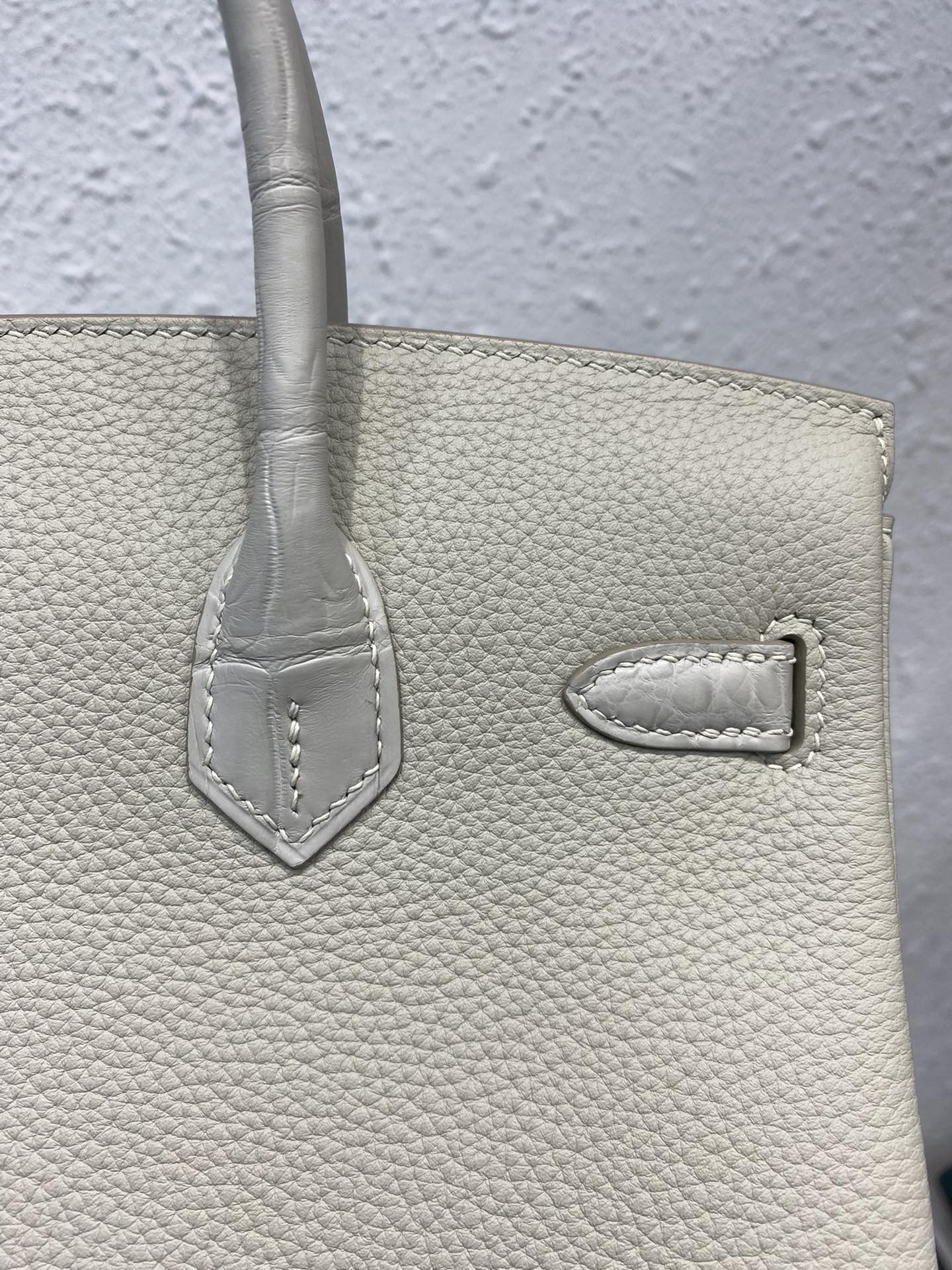 HM BIRKIN 25CM GRIS PERLE CUIR CROCODILE ET TOGO QUINCAILLERIE ARGENTÉE