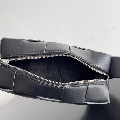 BV PETITE BRIQUE 24CM PEAU D'AGNEAU NOIRE 