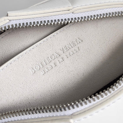 BV スモールブリック 24cm ホワイト ラムスキン