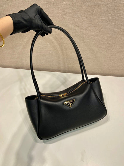 Grand sac à main en cuir de veau noir PRA 28 