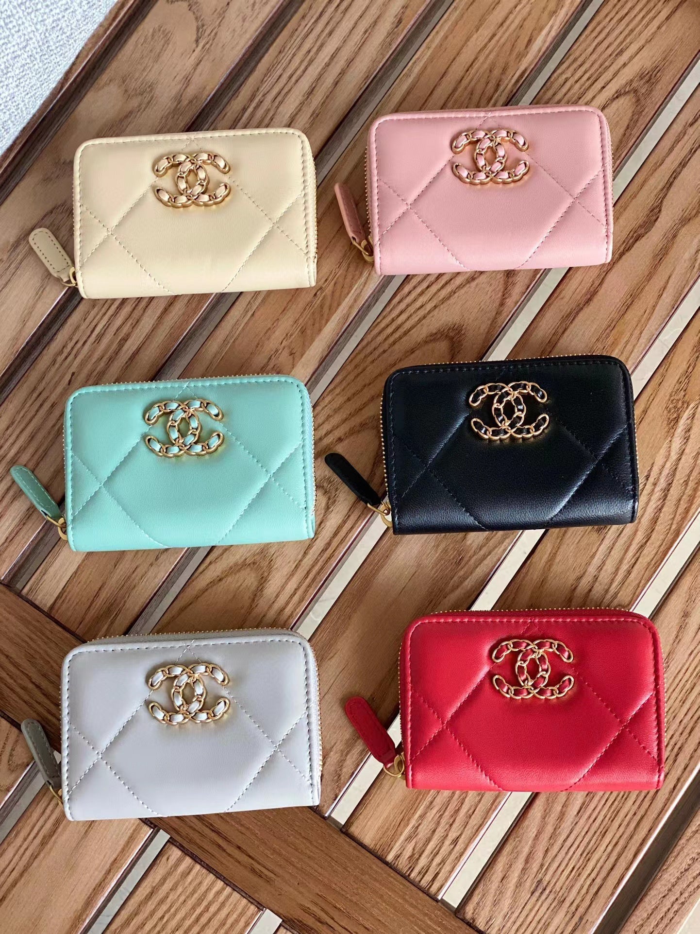 Porte-monnaie zippé CC 19 en cuir d'agneau