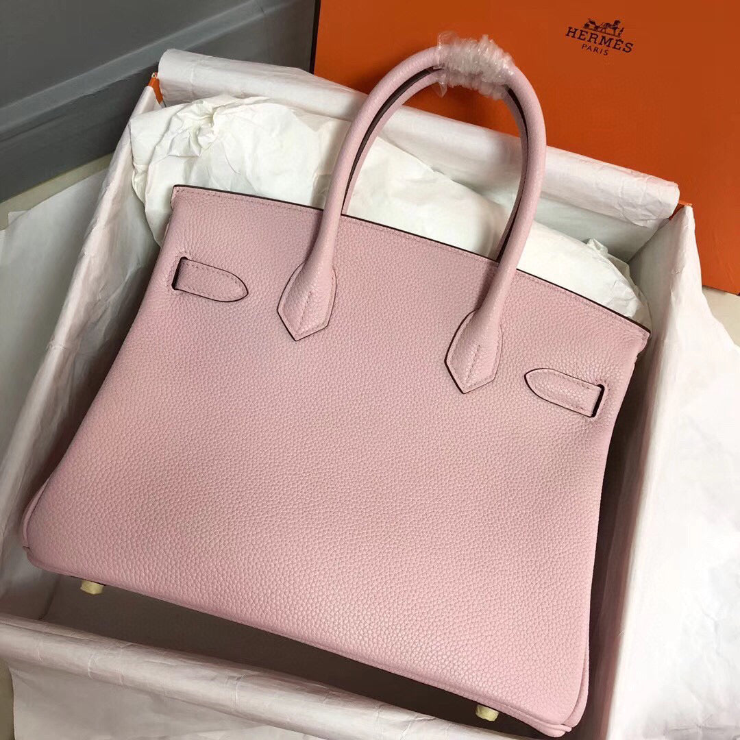 Sac HM Birkin 30 cm en cuir Togo rose et accessoires dorés