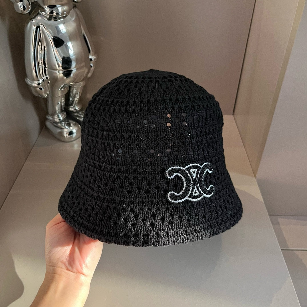 BONNET CELI TRICOTÉ ARTISANAL MODEM 179579 