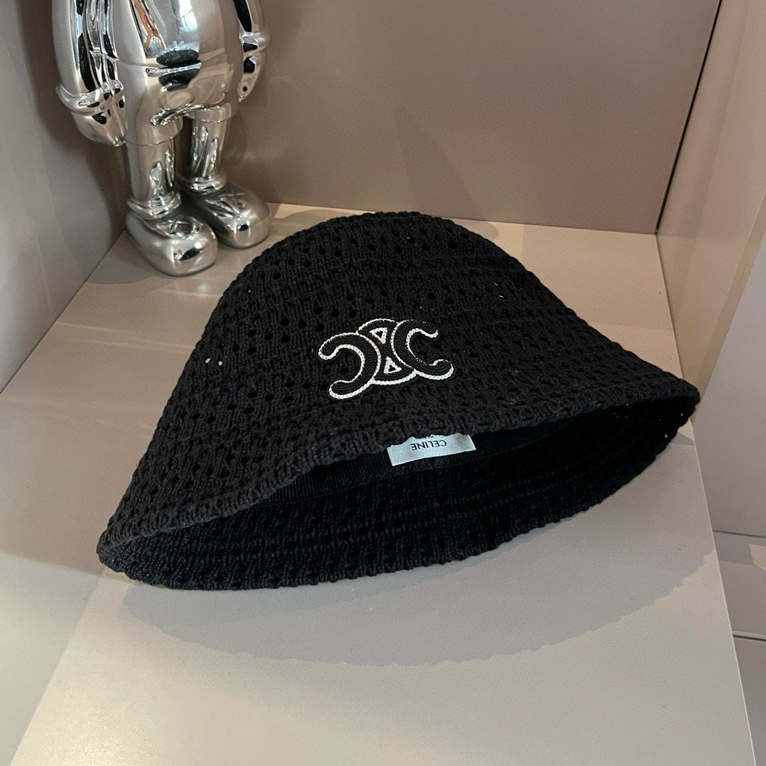 BONNET CELI TRICOTÉ ARTISANAL MODEM 179579 