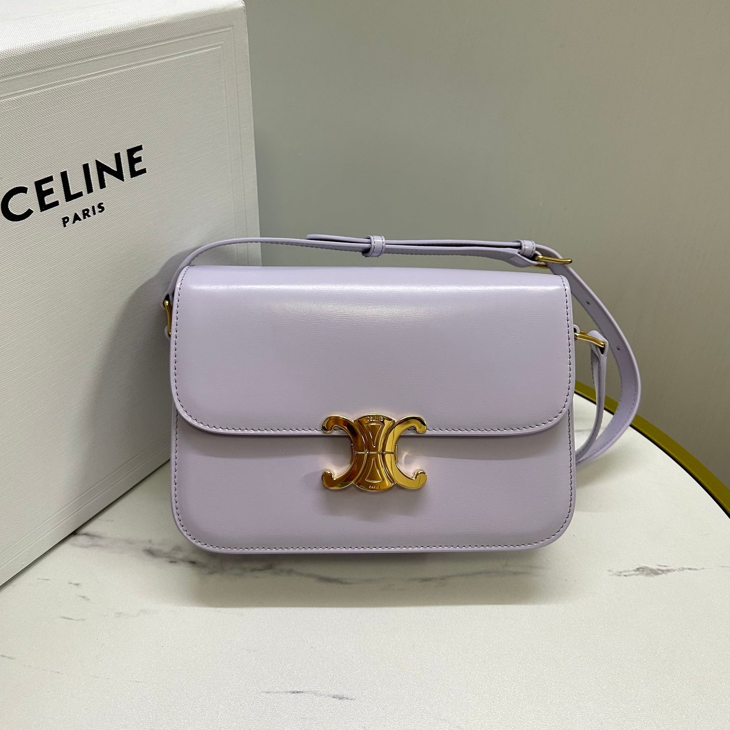 CLASSIQUE TRIOMPHE 22 CUIR DE VEAU LILAS CLAIR