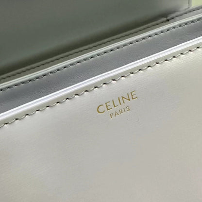 CLASSIQUE TRIOMPHE 22 CUIR DE VEAU LILAS CLAIR