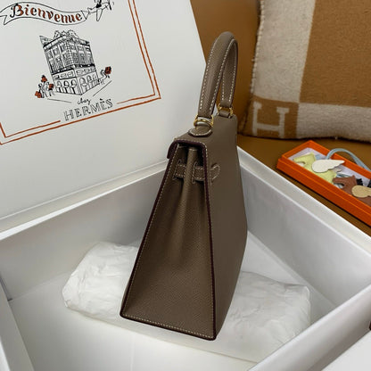 HM KELLY 28CM ÉTOUPE EPSOM QUINCAILLERIE DORÉ