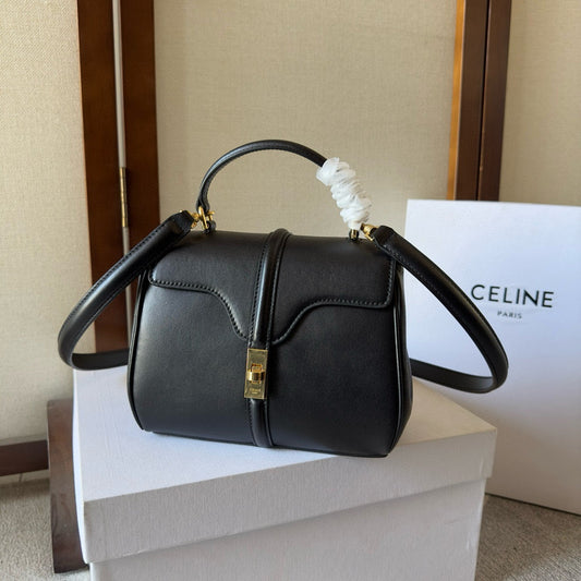 MINI SAC 16 18CM EN CUIR DE VEAU SATINÉ NOIR
