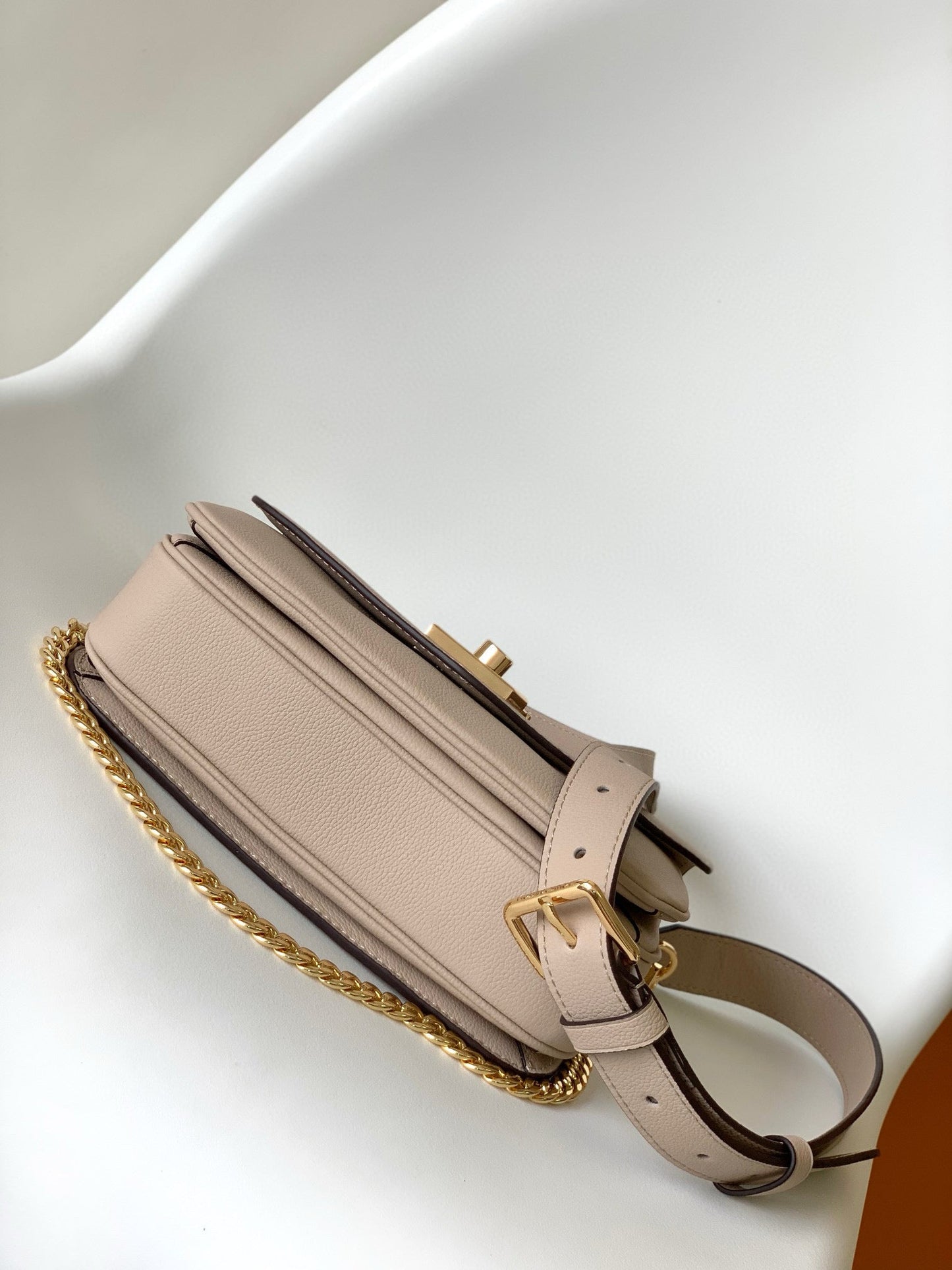 Oxford Lockme 22 cm en cuir de veau grège 